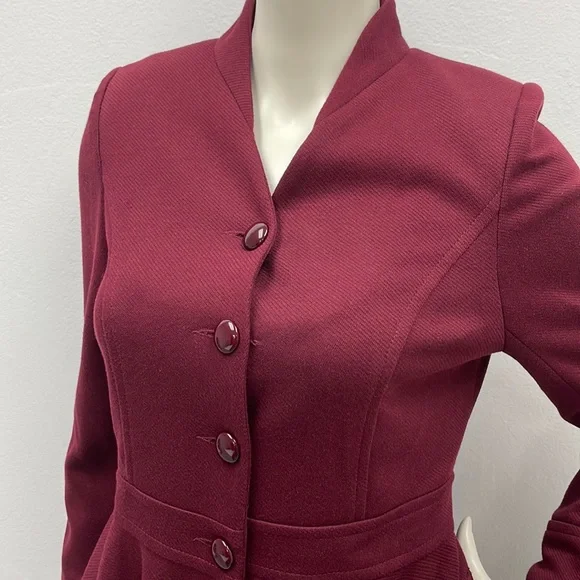 Elegant Coat with Side Pockets - Picture 3 of 15